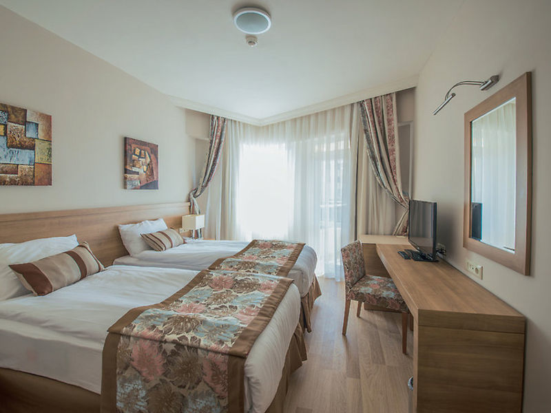 Ramada Resort Lara