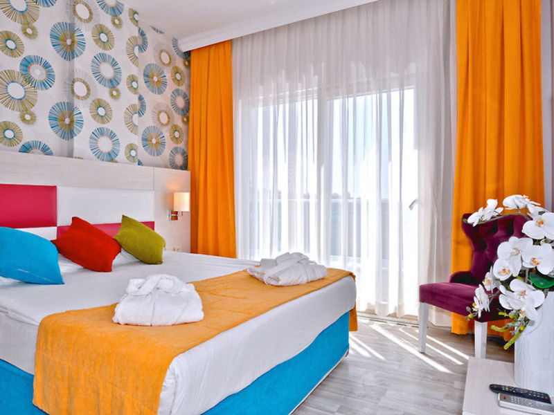 RAMADA Resort Side