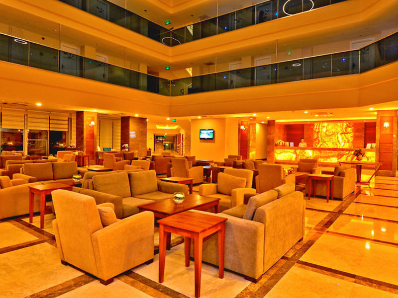 RAMADA Resort Side