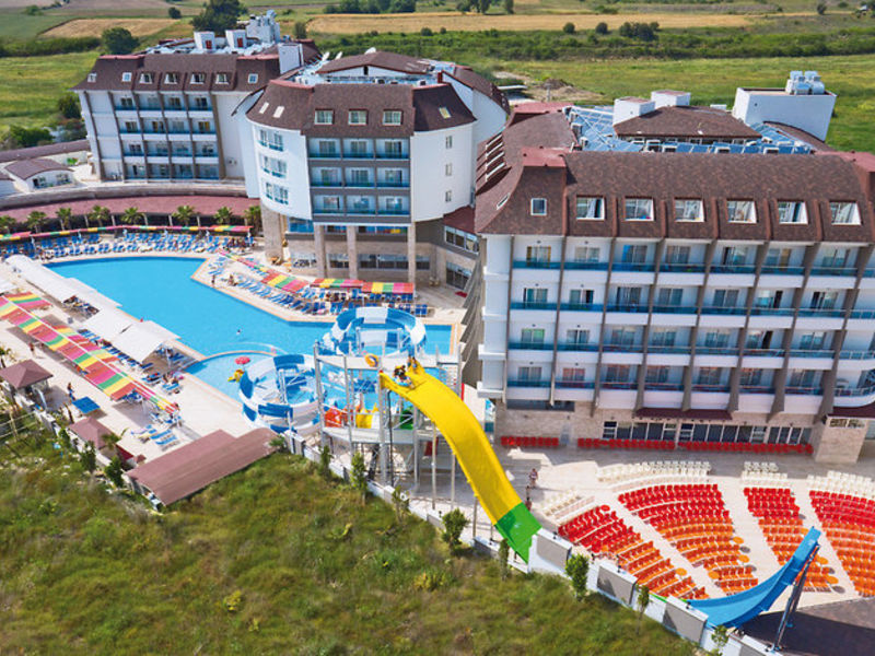 RAMADA Resort Side