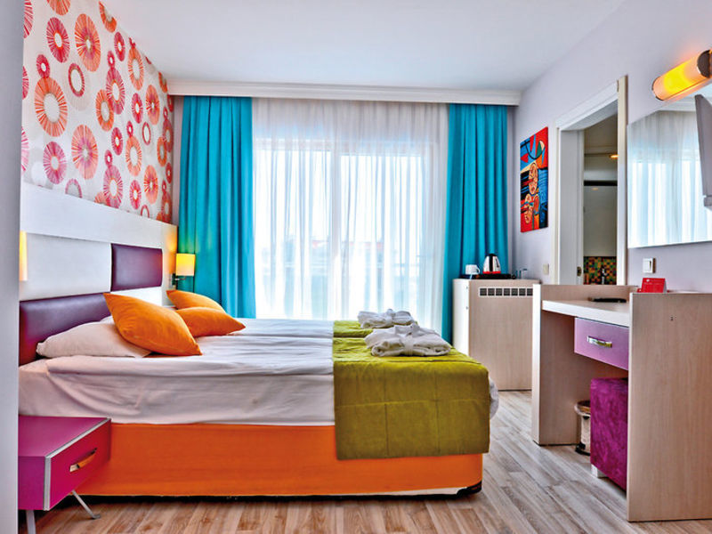 RAMADA Resort Side