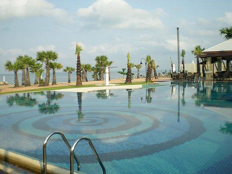 Ravindra Beach Resort & Spa
