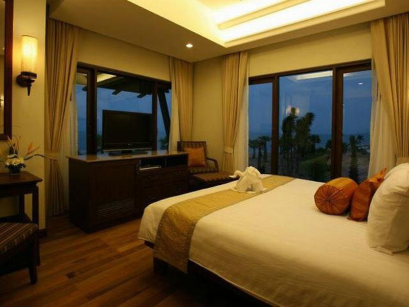 Ravindra Beach Resort & Spa