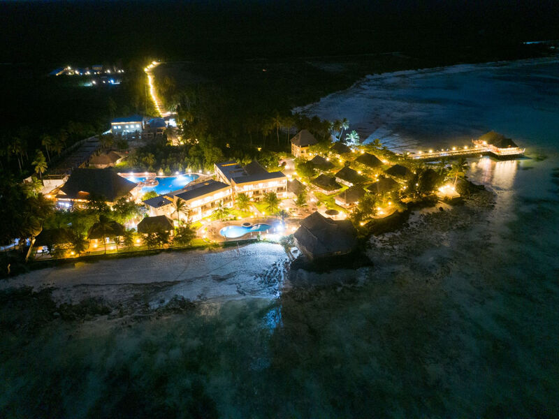 Reef And Beach Resort