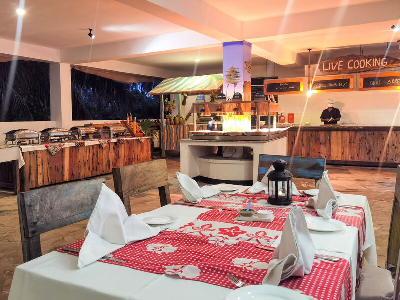 Reef And Beach Resort