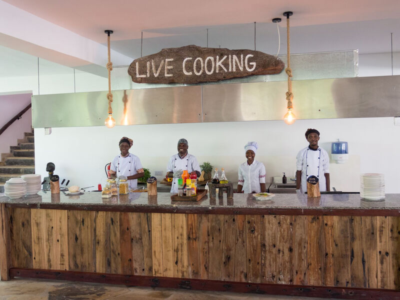 Reef And Beach Resort