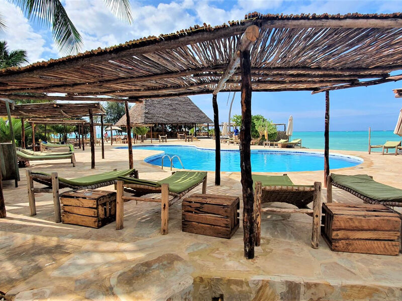 Reef And Beach Resort