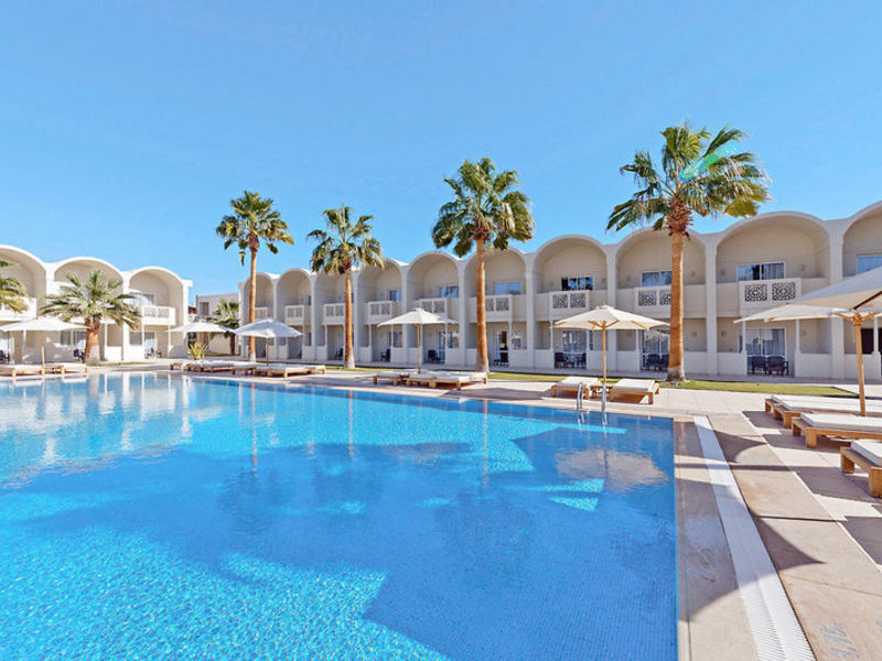 Reef Oasis Beach Resort