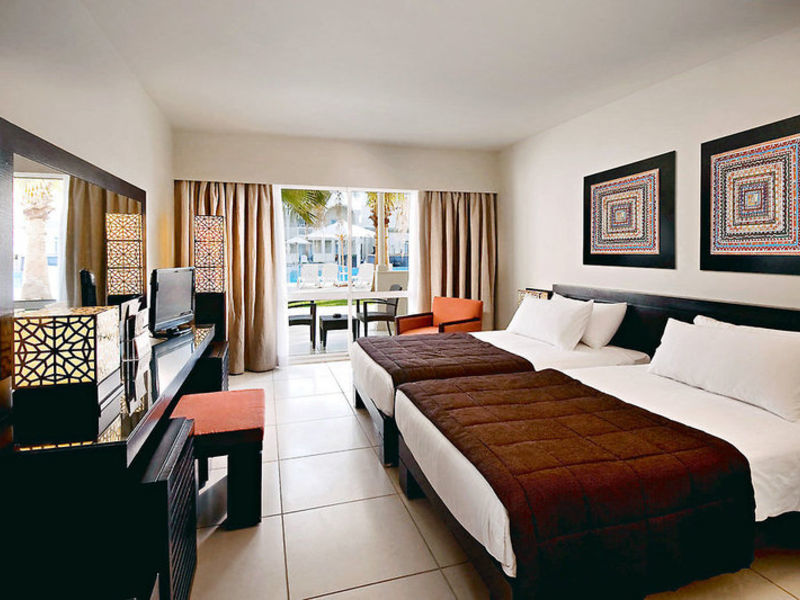 Reef Oasis Beach Resort
