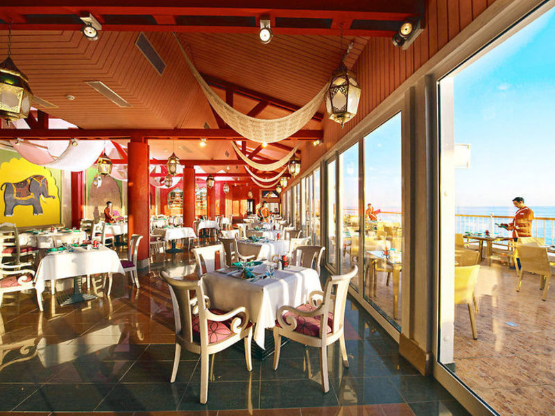 Reef Oasis Beach Resort
