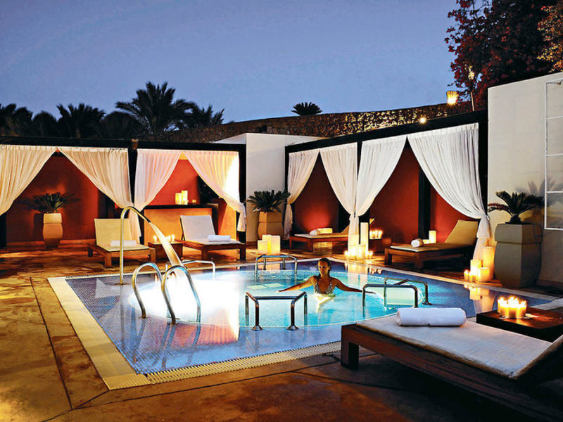 Reef Oasis Beach Resort