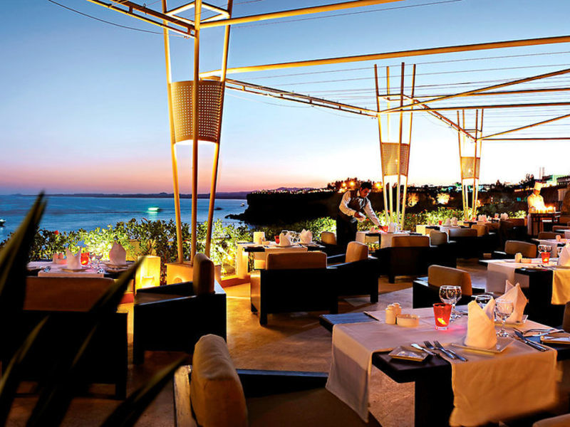 Reef Oasis Beach Resort