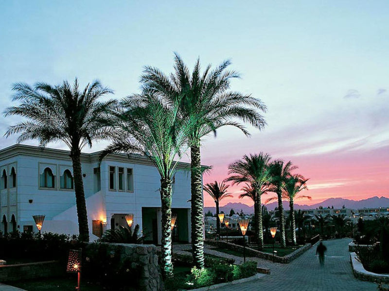 Reef Oasis Beach Resort