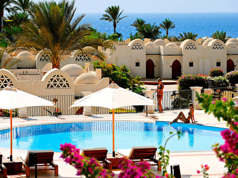 Reef Oasis Beach Resort