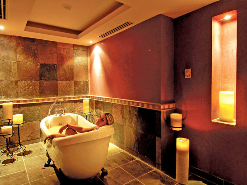 Reef Oasis Blue Bay Resort & Spa
