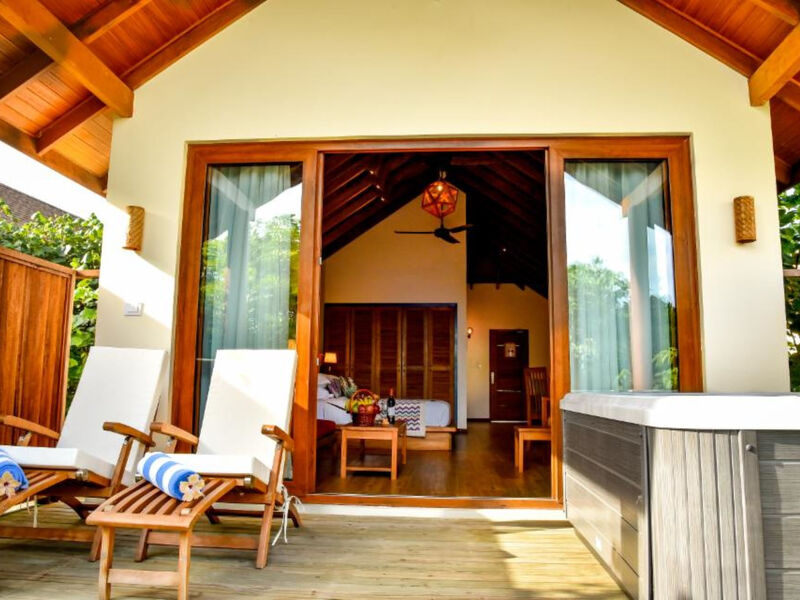 Reethi Faru Resort