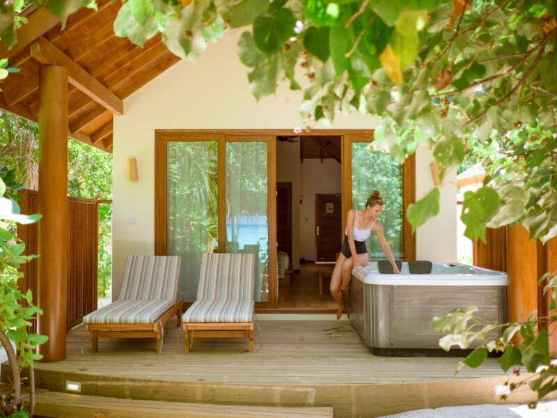 Reethi Faru Resort