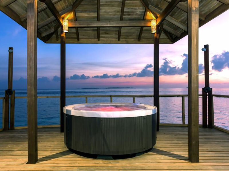 Reethi Faru Resort