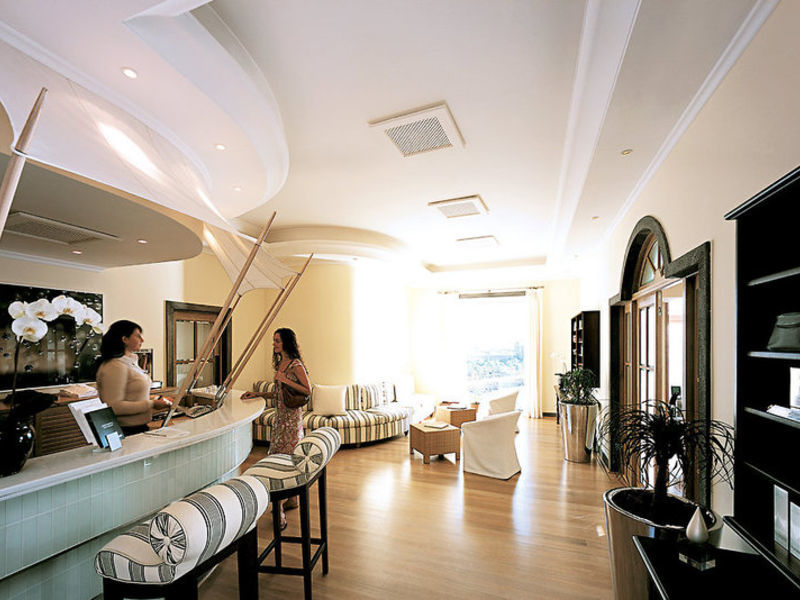 Reid`s Palace Hotel