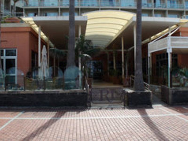 Reina Isabel Hotel