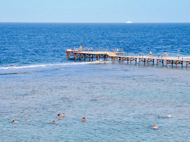 Resta Reef Resort