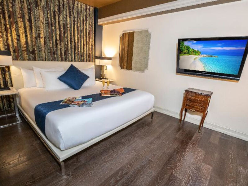 Riviera Suites South Beach