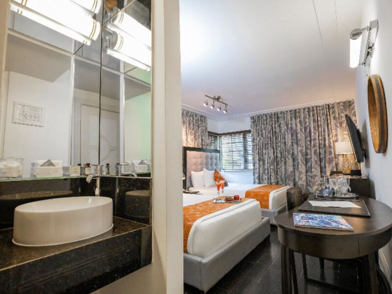 Riviera Suites South Beach