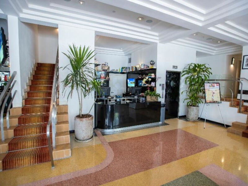 Riviera Suites South Beach