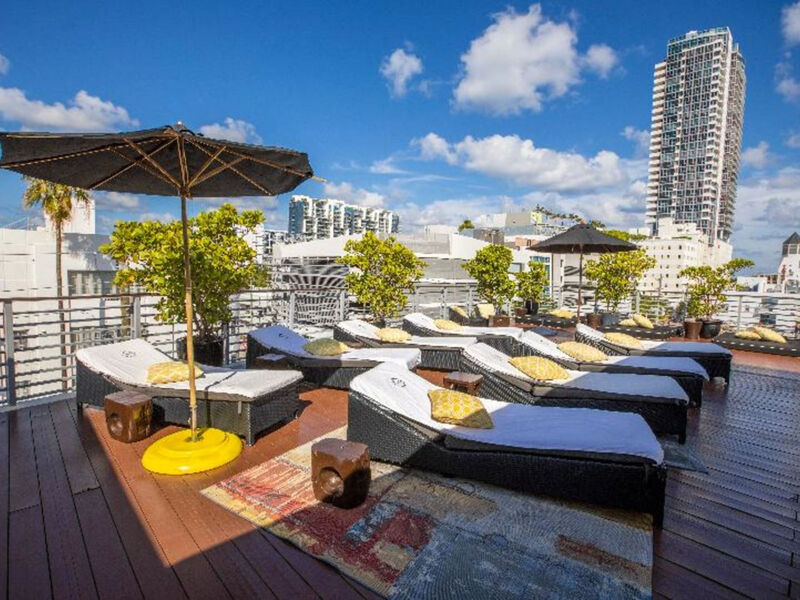 Riviera Suites South Beach