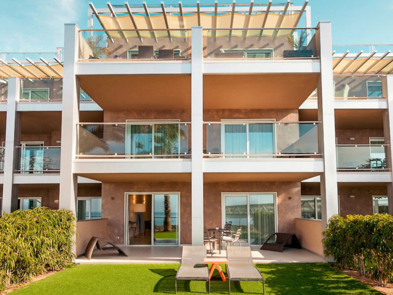 Riviera Vista