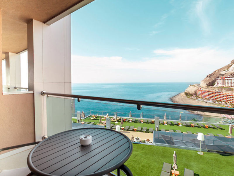 Riviera Vista