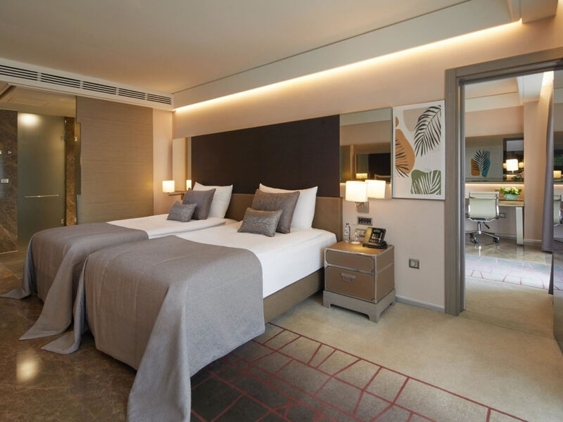 Rixos Premium Belek – The Land Of Legends Theme Park Free Access