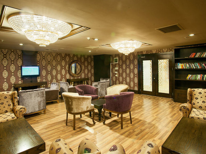 Roma Beach Resort & Spa
