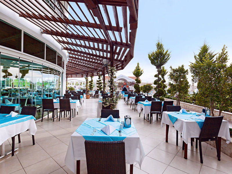 Roma Beach Resort & Spa