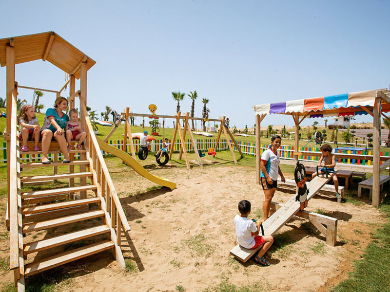 Roma Beach Resort & Spa