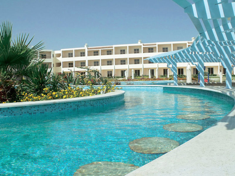Royal Brayka Beach Resort