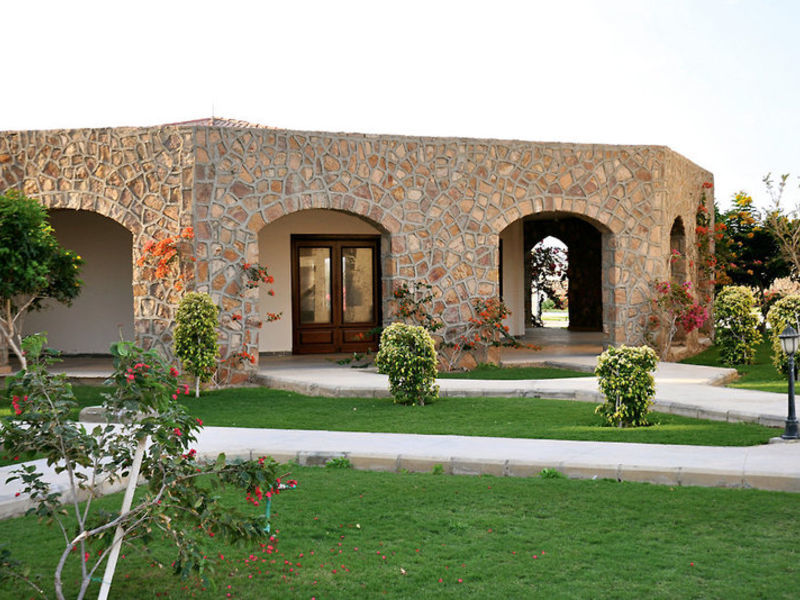 Royal Brayka Beach Resort