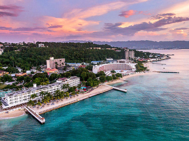 Royal Decameron Montego Beach