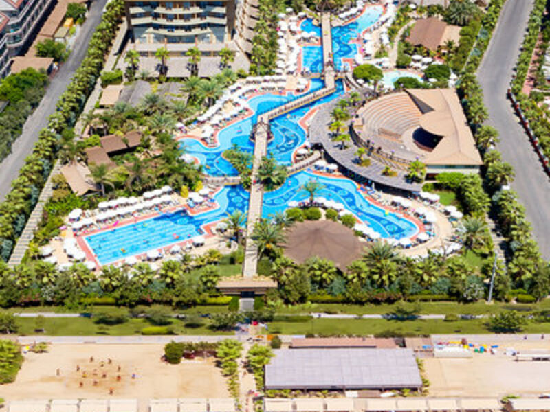 Royal Dragon Hotel