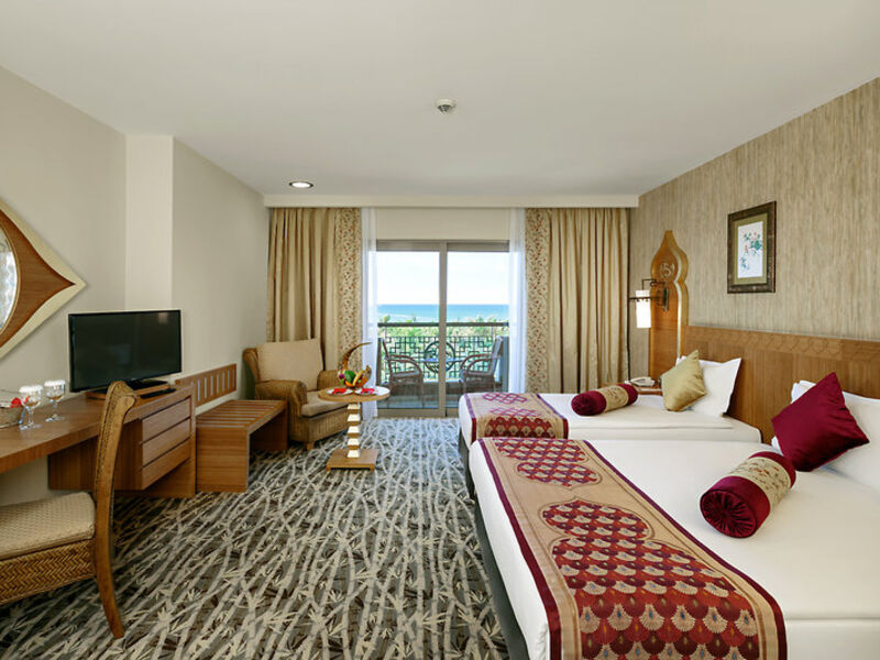 Royal Dragon Hotel