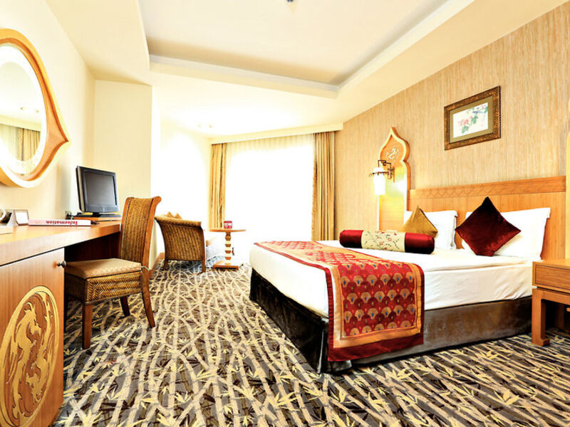 Royal Dragon Hotel