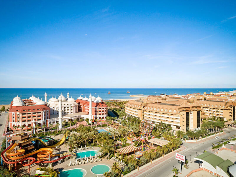 Royal Dragon Hotel