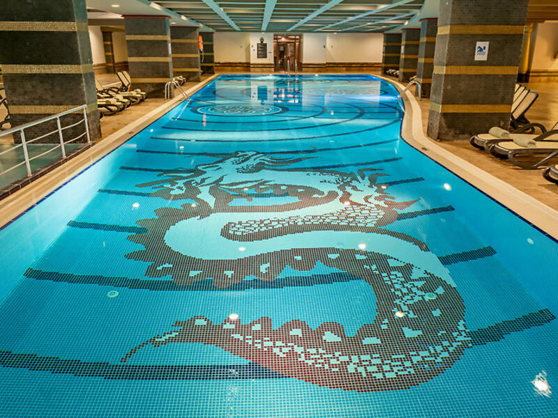 Royal Dragon Hotel