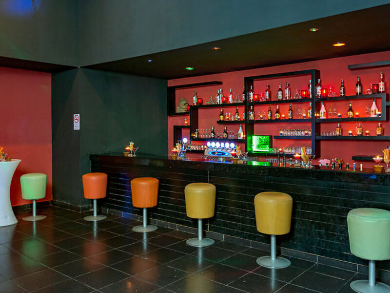 Royal Dragon Hotel