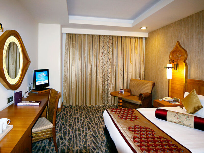Royal Dragon Hotel