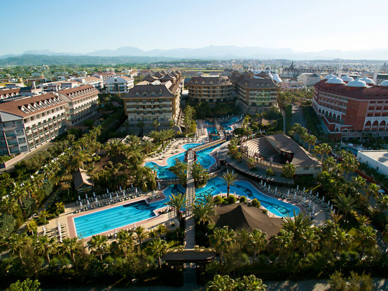 Royal Dragon Hotel