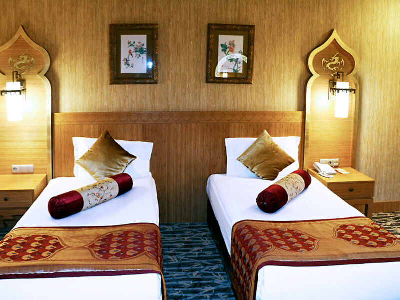 Royal Dragon Hotel