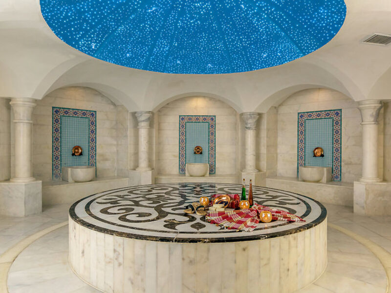 Royal Dragon Hotel