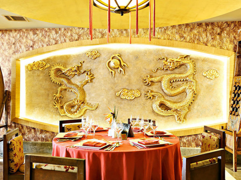 Royal Dragon