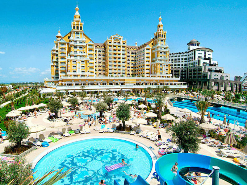Royal Holiday Palace